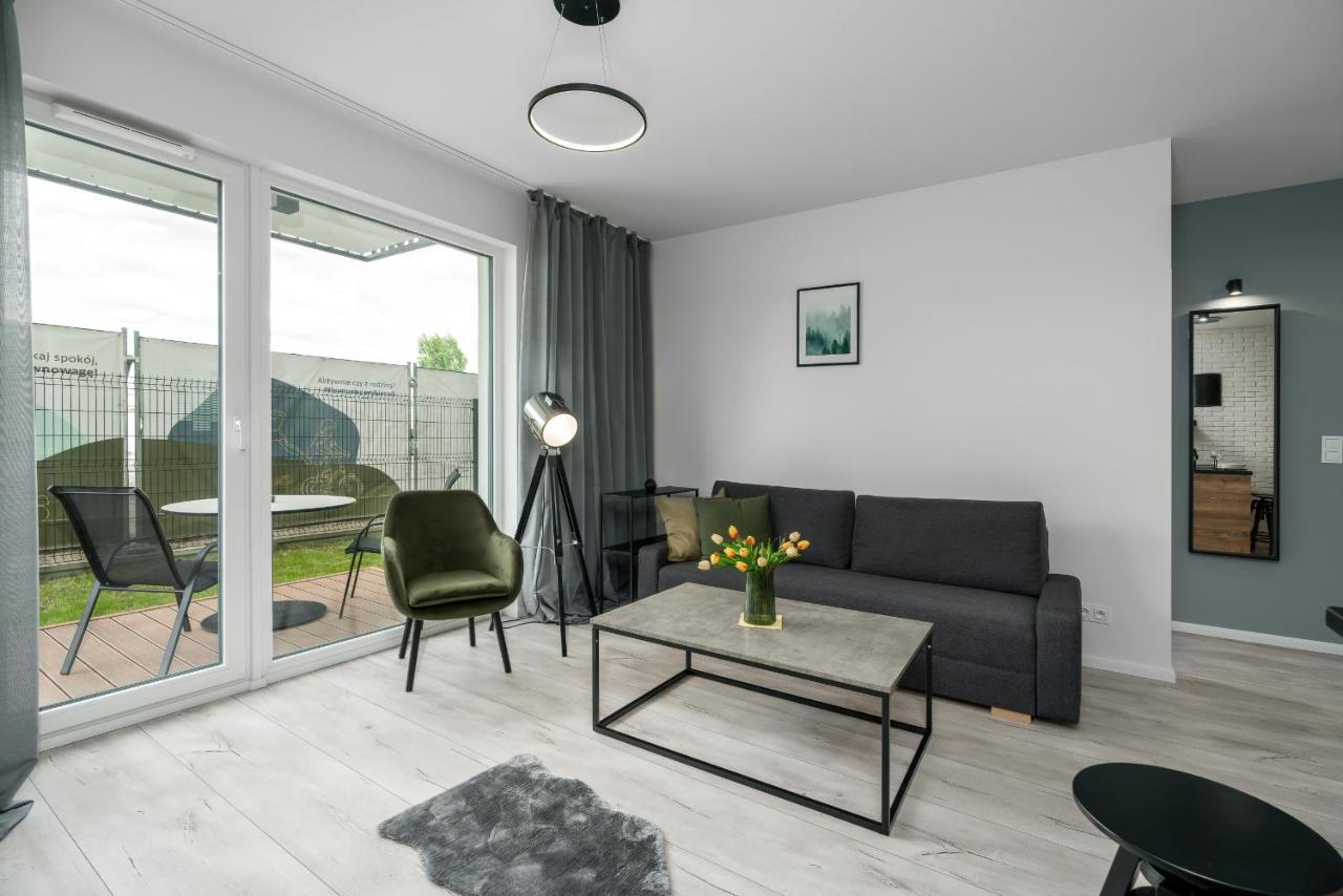 Esencja Apartments With Free Parking Garbary 104 By Noclegi Renters พอซนาน ภายนอก รูปภาพ