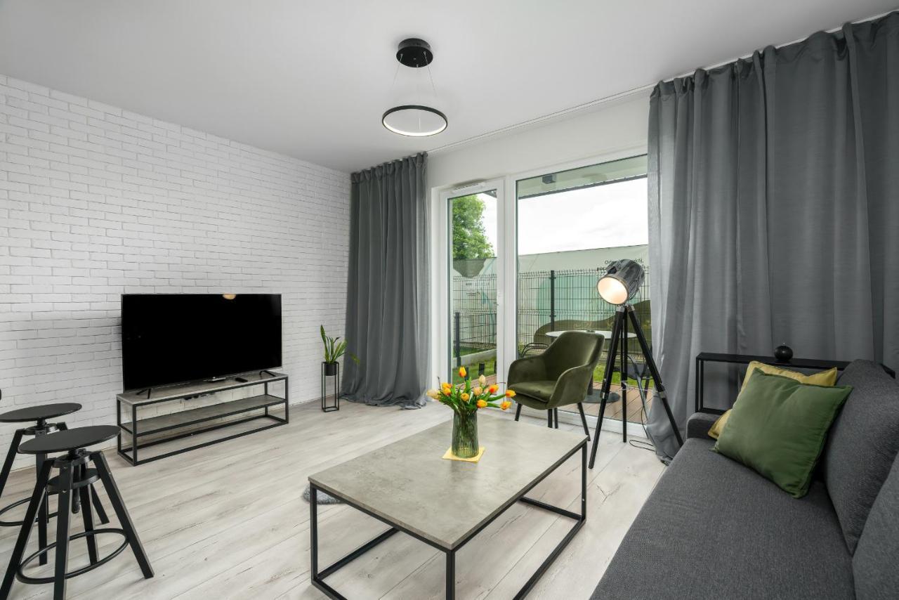 Esencja Apartments With Free Parking Garbary 104 By Noclegi Renters พอซนาน ภายนอก รูปภาพ