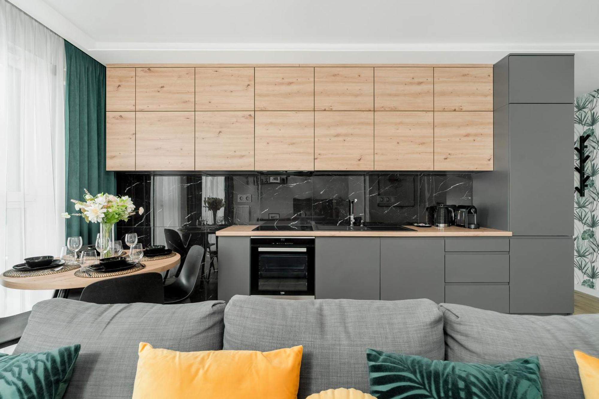 Esencja Apartments With Free Parking Garbary 104 By Noclegi Renters พอซนาน ภายนอก รูปภาพ