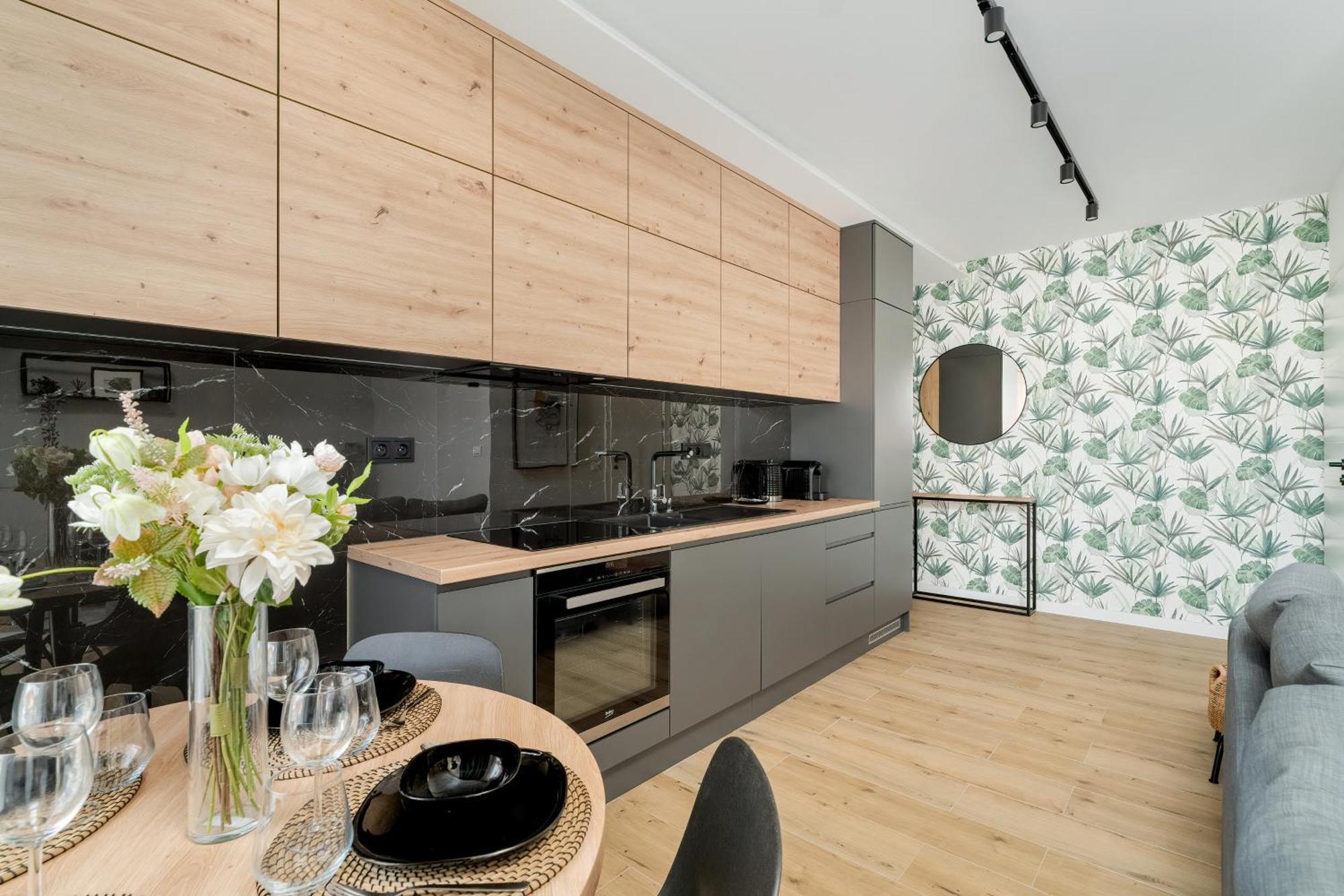 Esencja Apartments With Free Parking Garbary 104 By Noclegi Renters พอซนาน ภายนอก รูปภาพ
